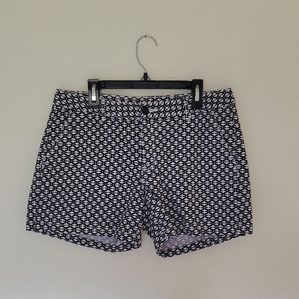 A.N.A Black & White Geometric Pattern Twill Shorts Size 6